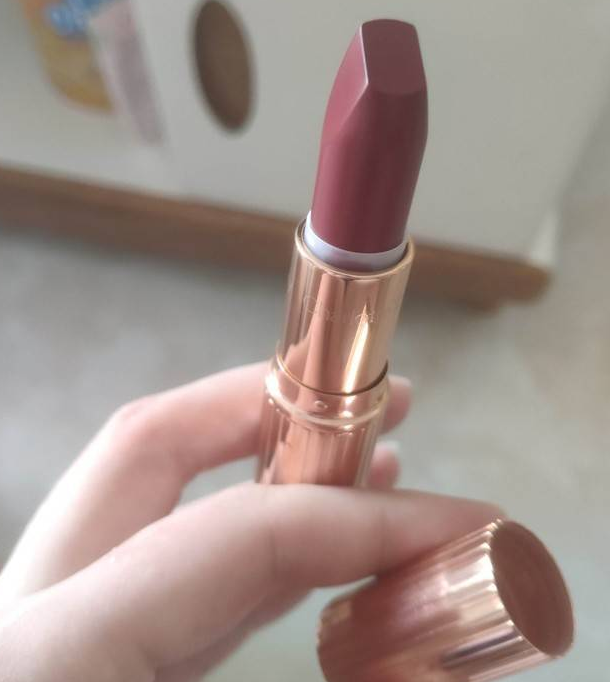 質(zhì)感不錯(cuò)的Charlotte Tilbury 口紅